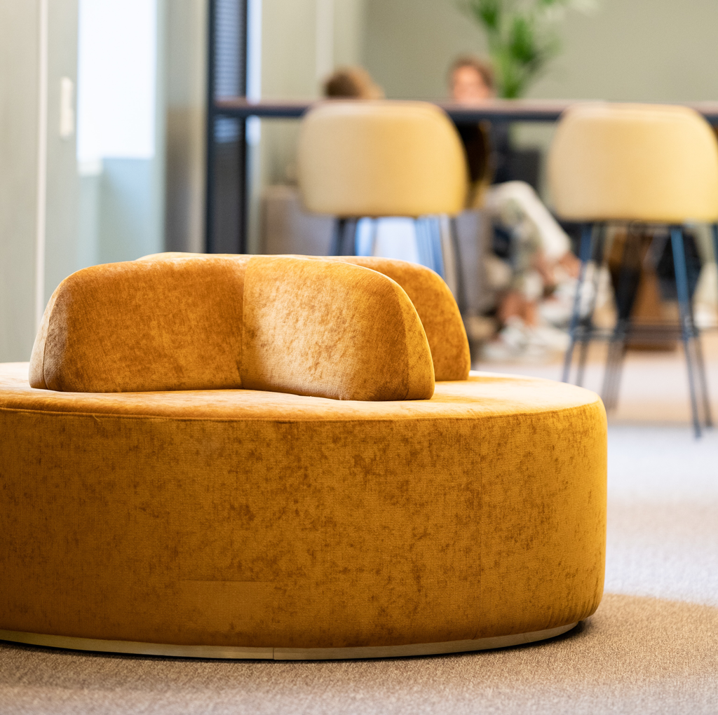 Musa pouf, X backrest
