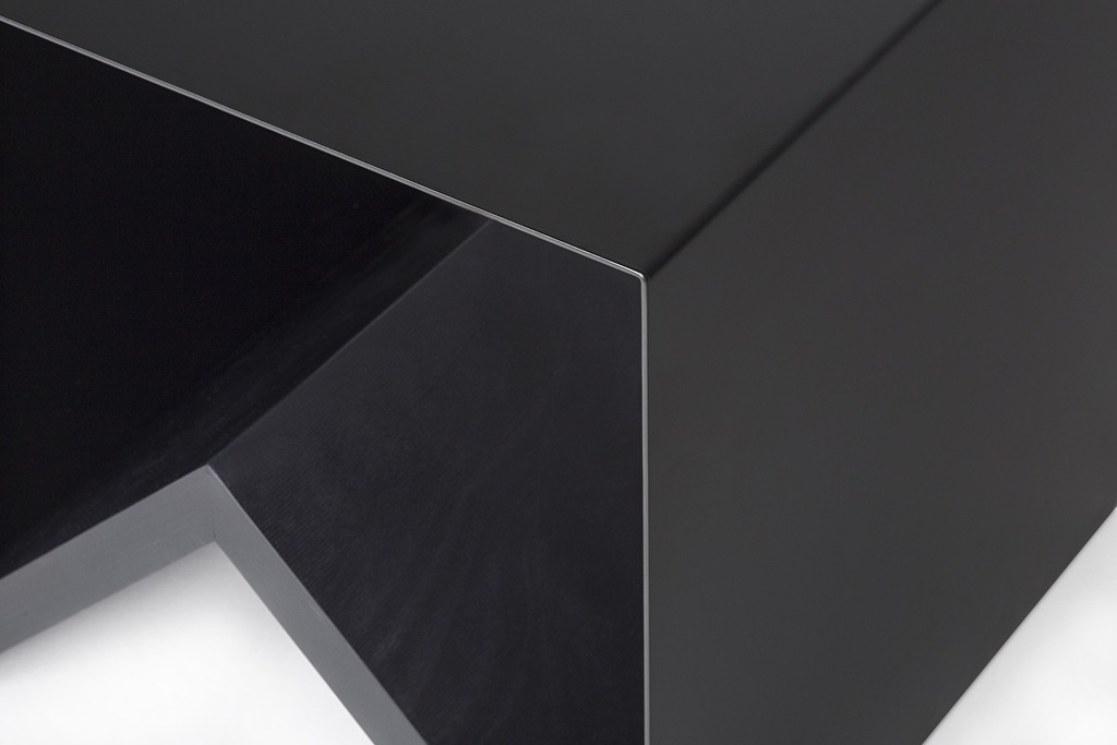 Kedro side table (NOT DONE)