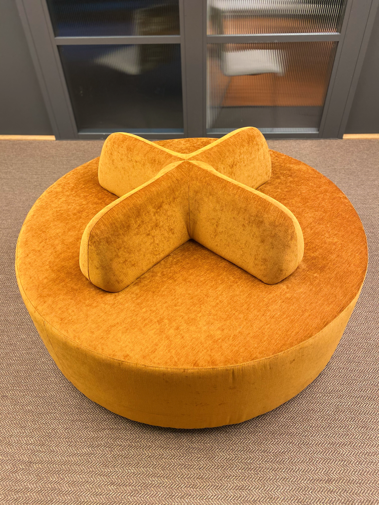 Musa pouf, X backrest