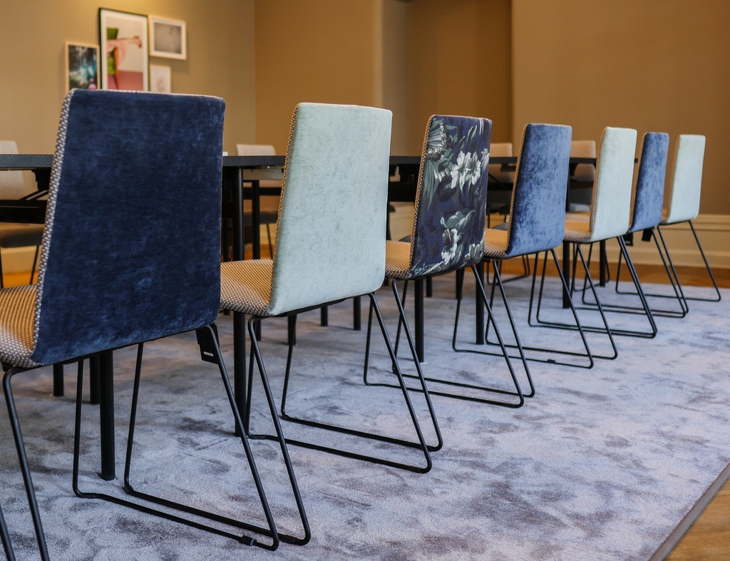 Vita chait, slides ?measurements?